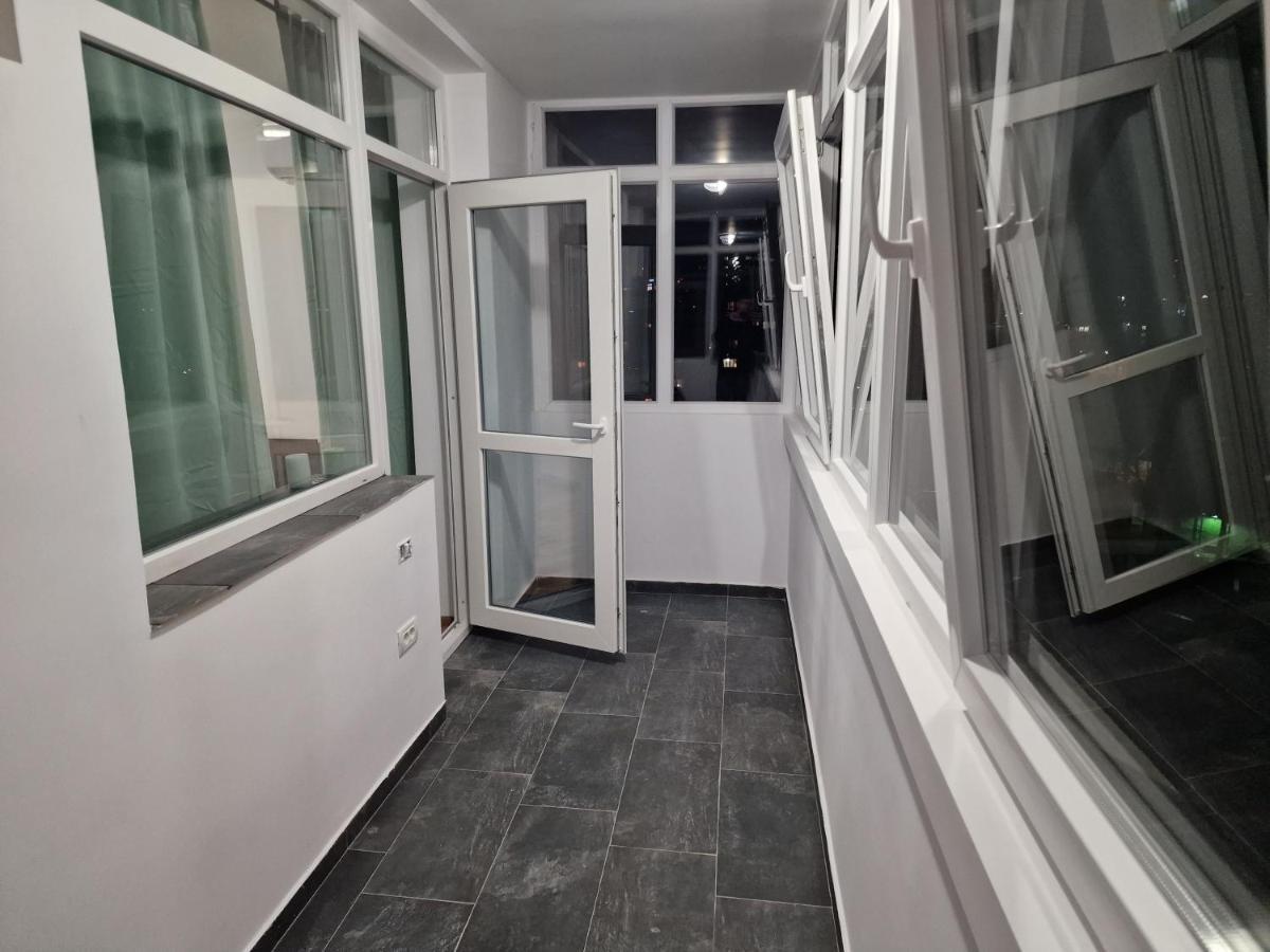 Apartament Garii De Nord Bukarest Eksteriør billede